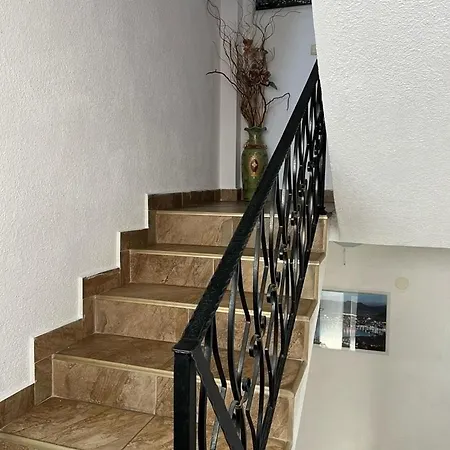 Funda Guest house *